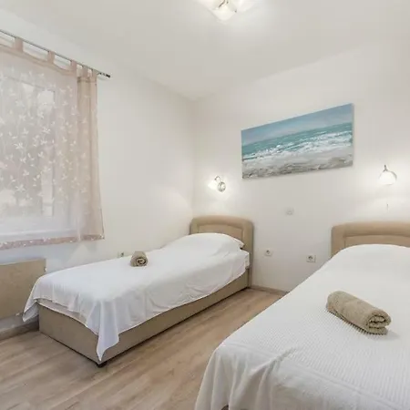 Guest house Ida Novigrad (Istria)