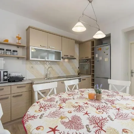 Ida 3* Novigrad Istria