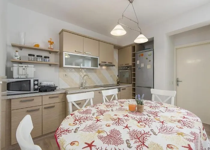 Ida 3* Novigrad Istria